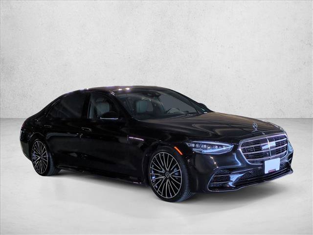 Used 2023 Mercedes-Benz S 580 4MATIC Sedan image 3