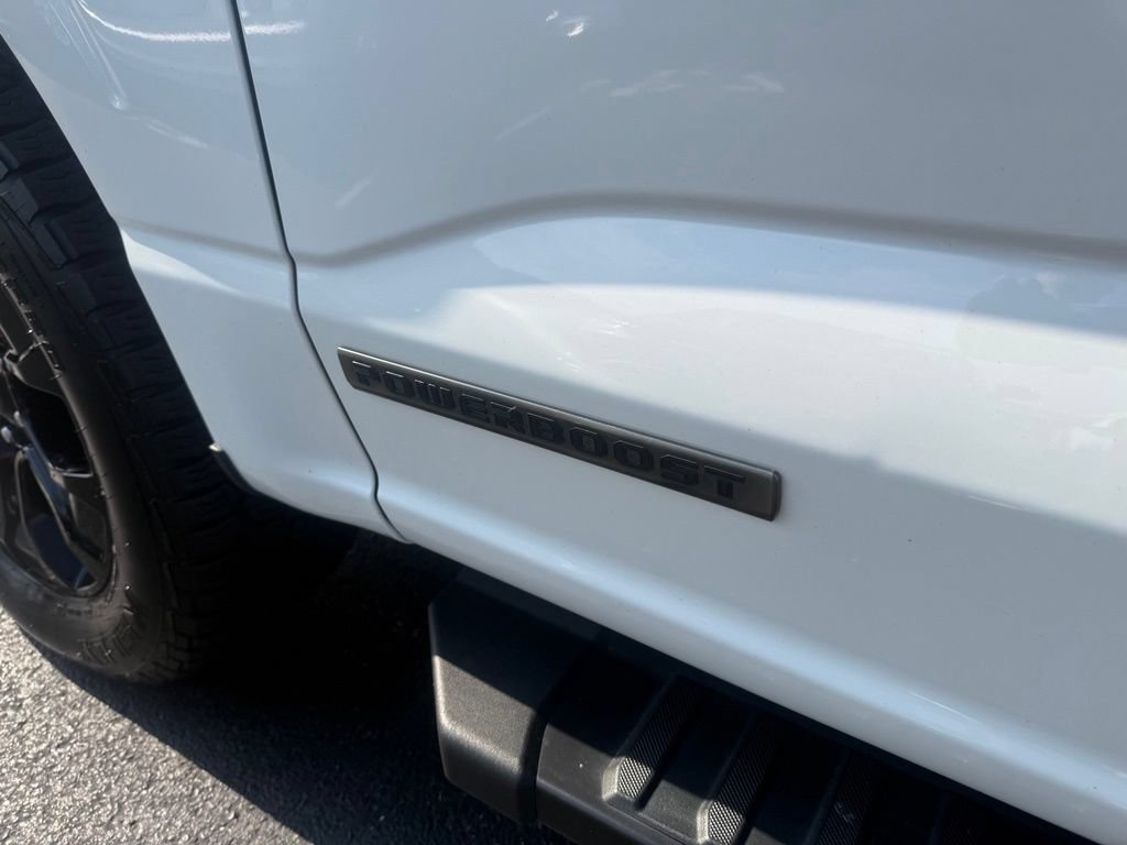 Used 2023 Ford F150 Lariat w/ Equipment Group 502A High AWD/4WD image 17