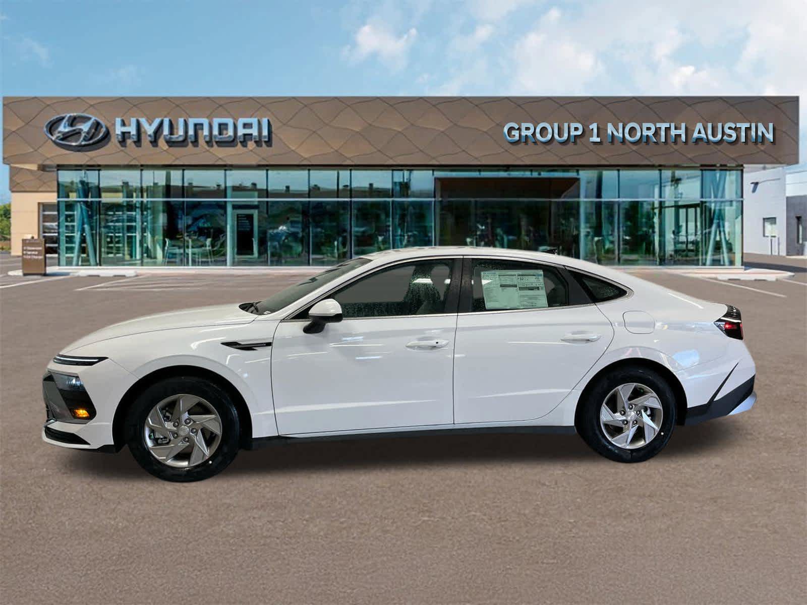New 2026 Hyundai Sonata SE FWD image 2