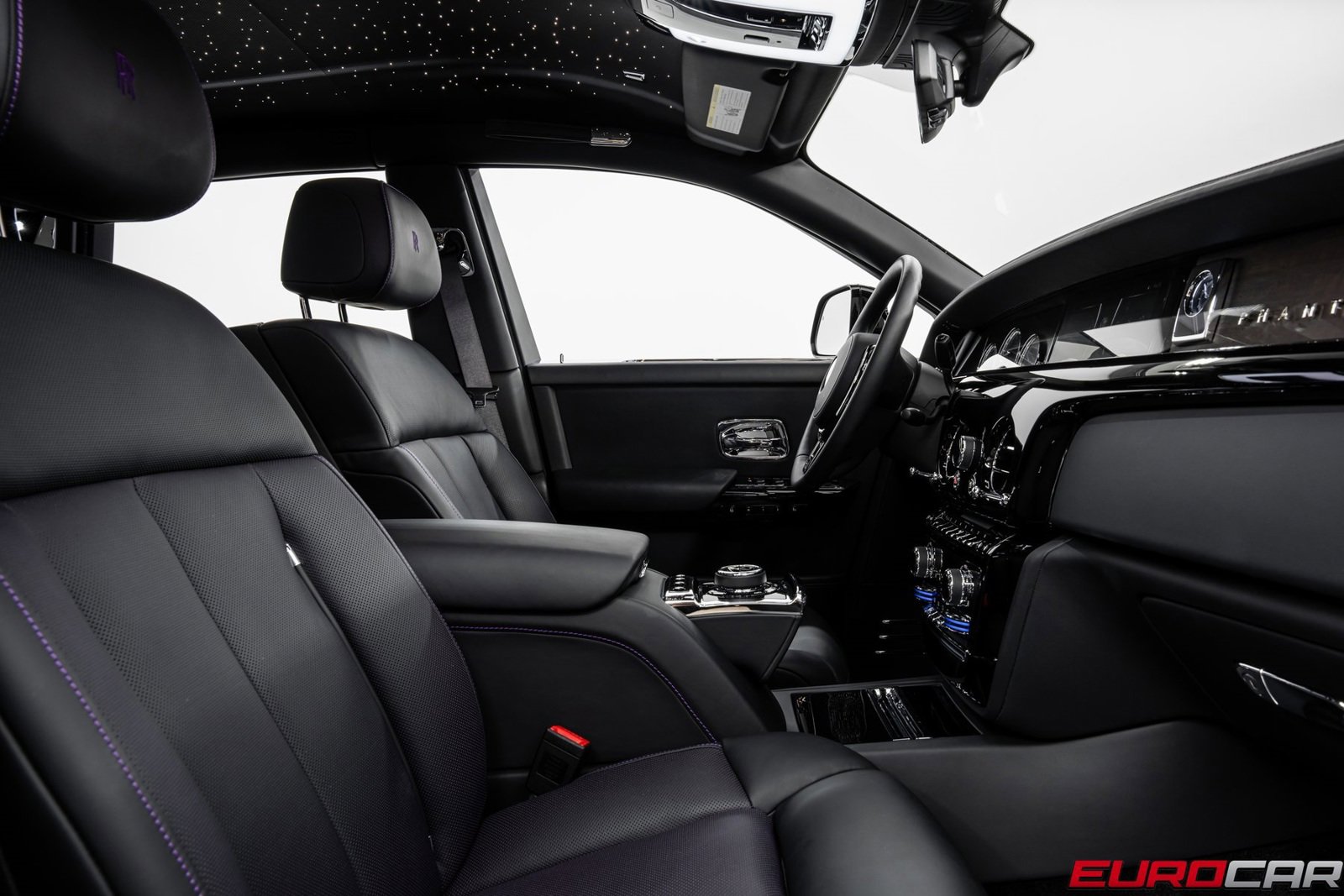 Used 2024 Rolls-Royce Phantom Sedan image 36