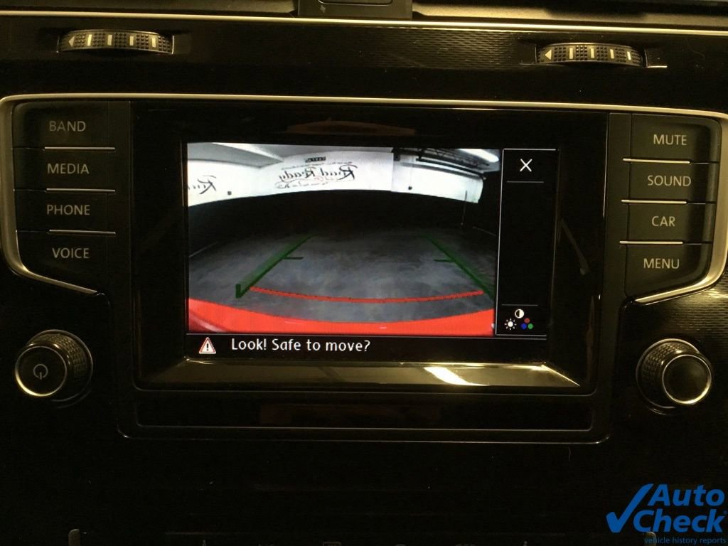 Used 2015 Volkswagen GTI SE w/ Lighting Package (SEL) FWD image 50