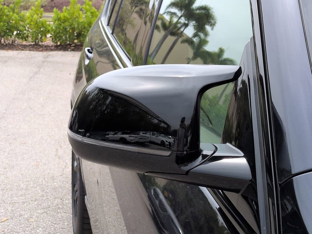 New 2026 BMW X7 M60i image 12