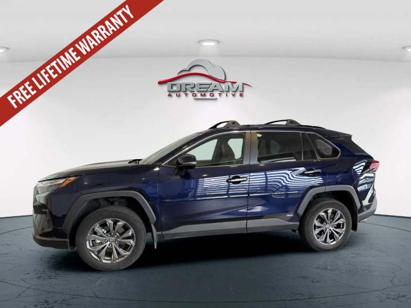 Used 2025 Toyota RAV4 Limited AWD/4WD image 22