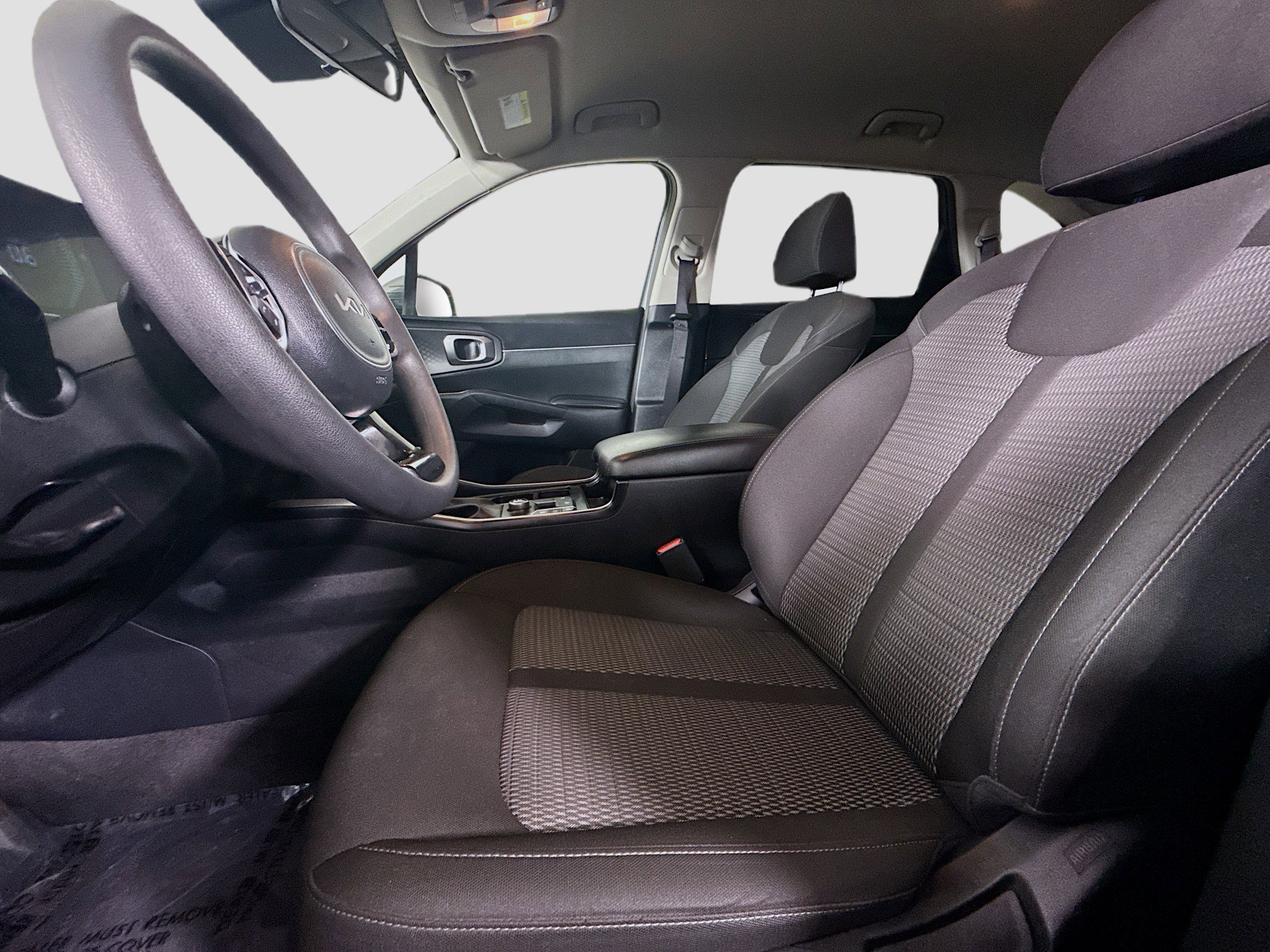 Used 2025 Kia Sorento LX image 22