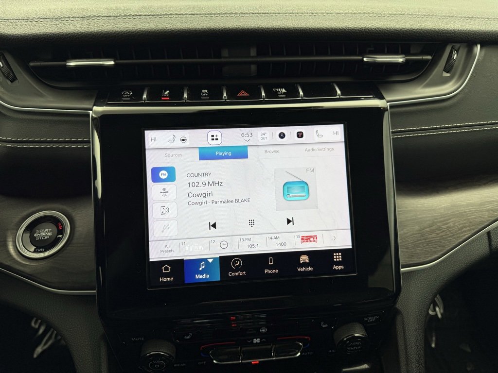 Used 2022 Jeep Grand Cherokee Limited image 29