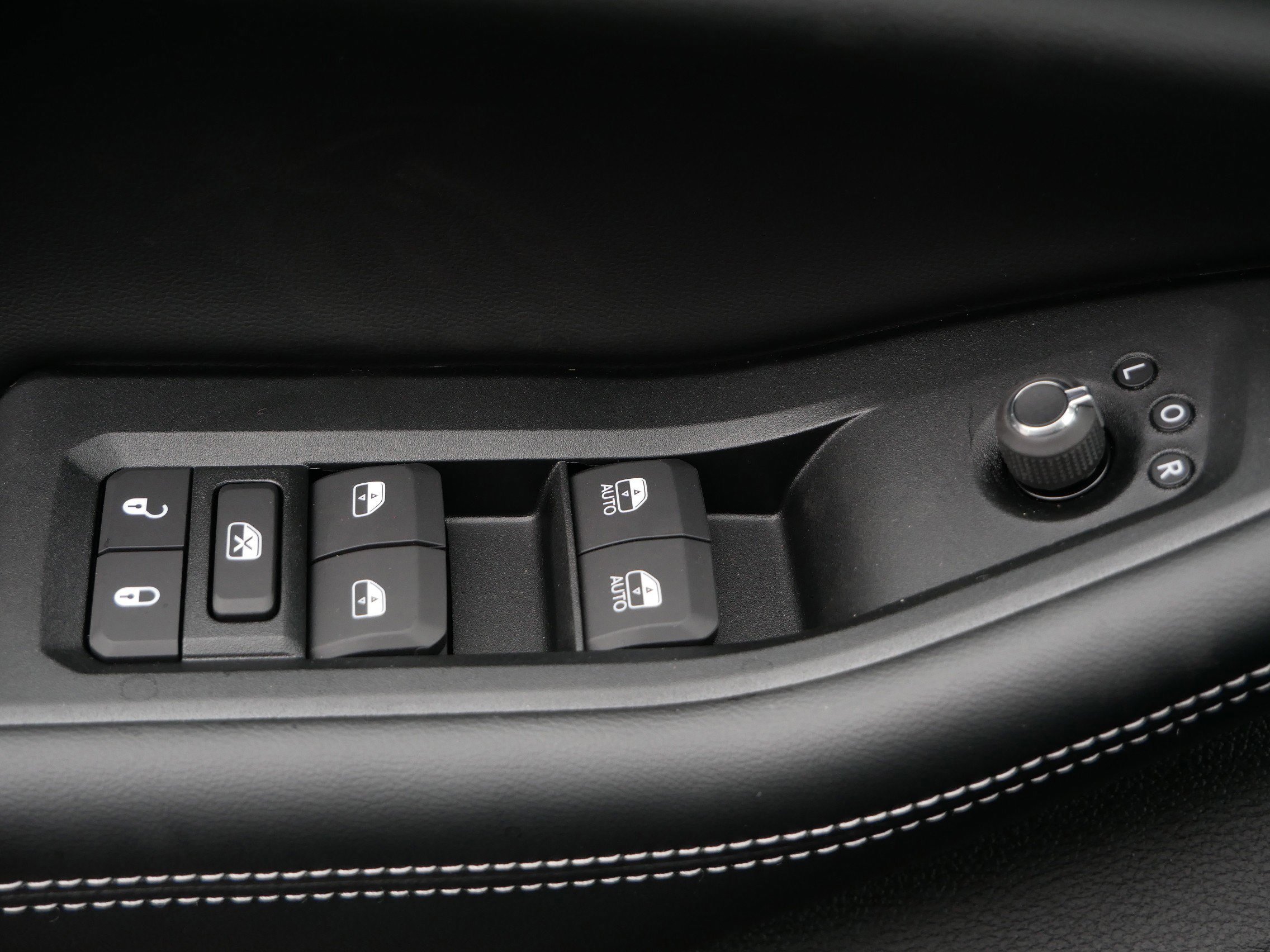 New 2025 Jeep Grand Cherokee Limited image 13