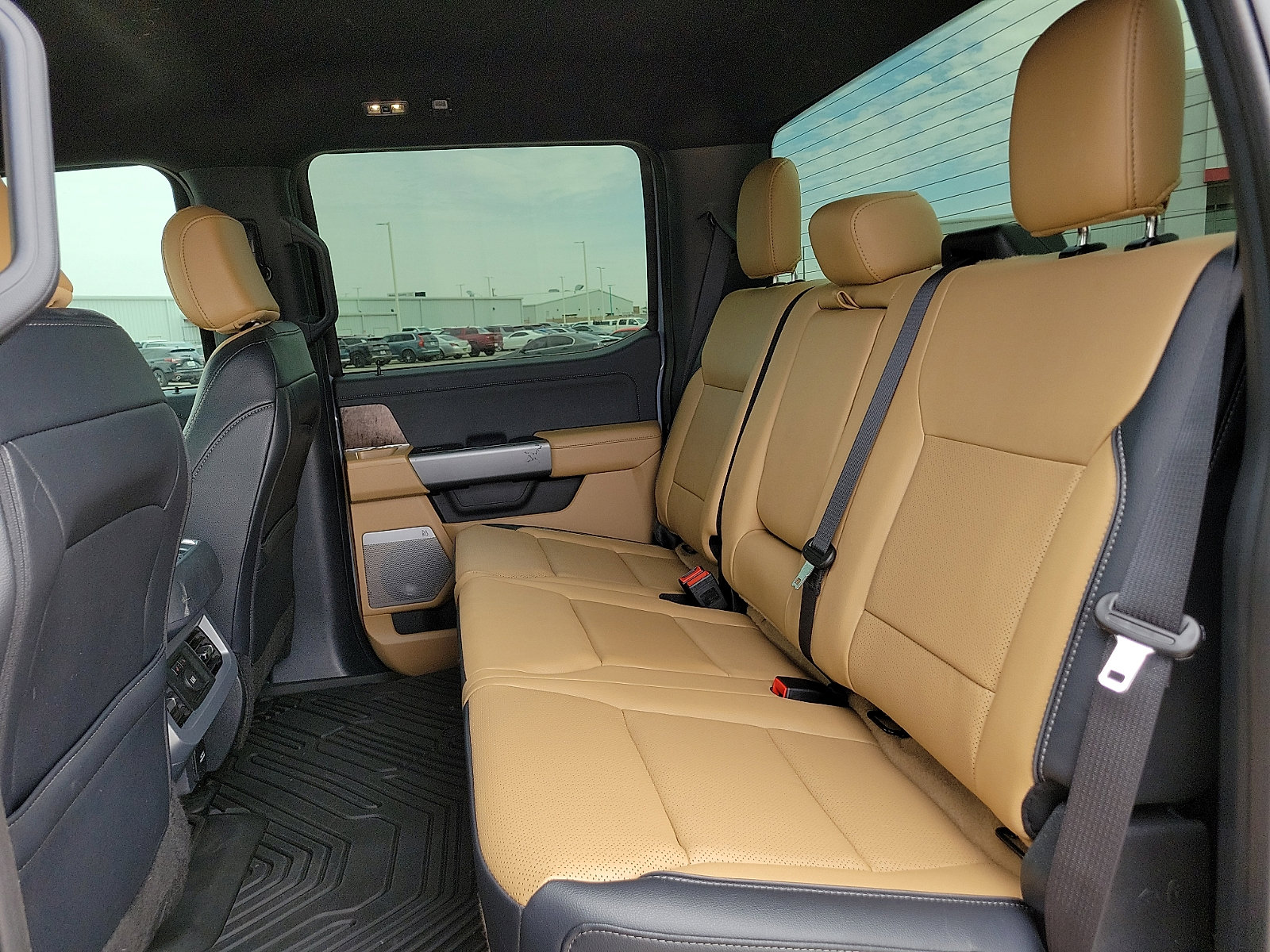 Used 2026 Ford F350 Lariat AWD/4WD image 8