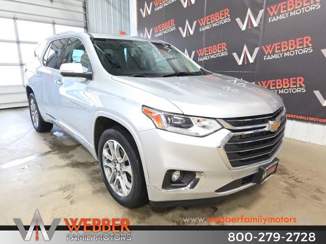 Used 2021 Chevrolet Traverse Premier image 1