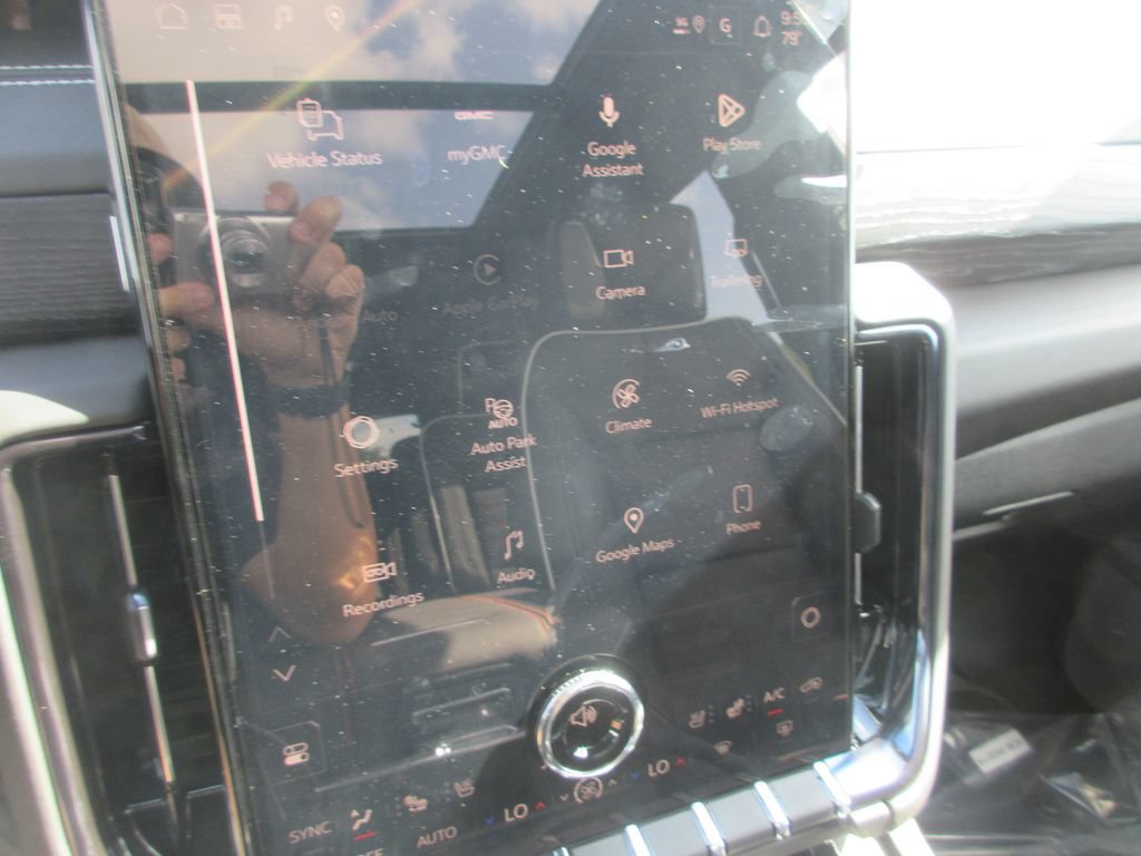New 2026 GMC Yukon AT4 Ultimate AWD/4WD image 18
