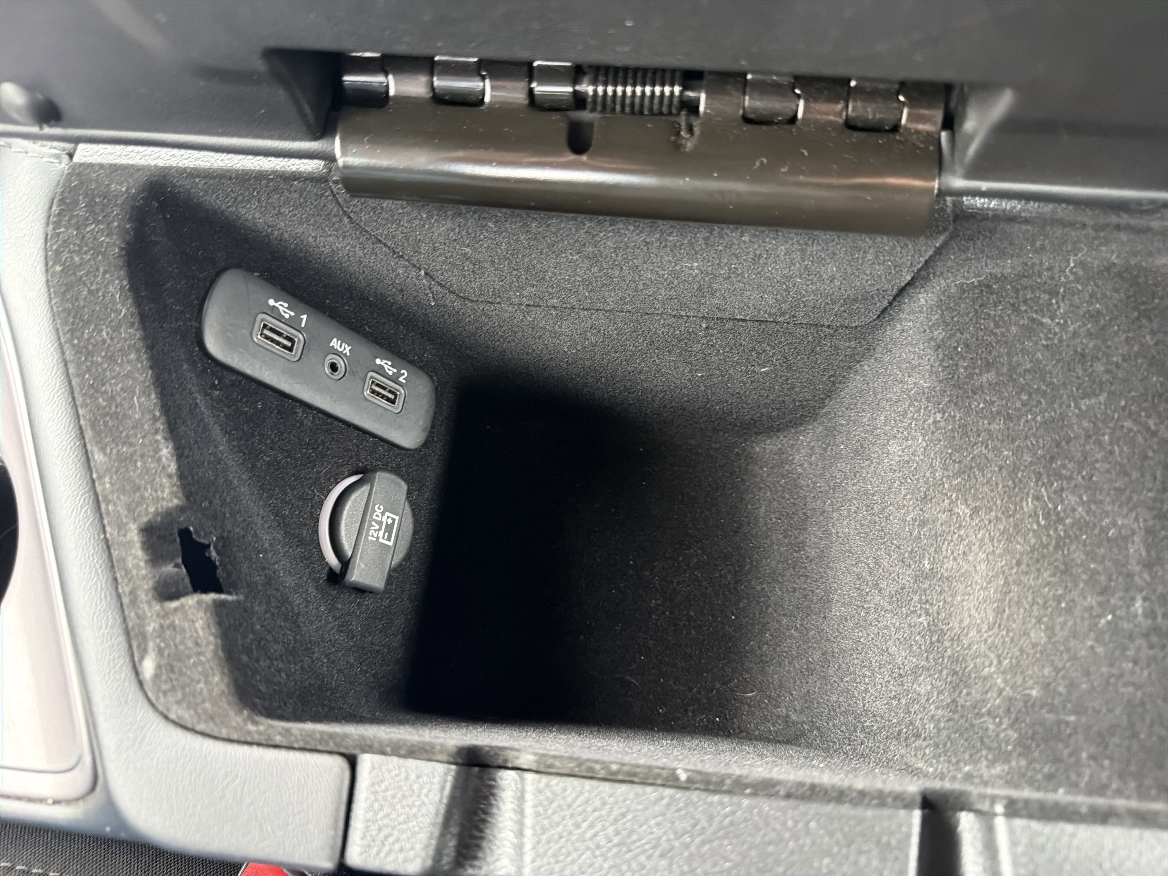 Used 2023 Dodge Challenger SXT image 29