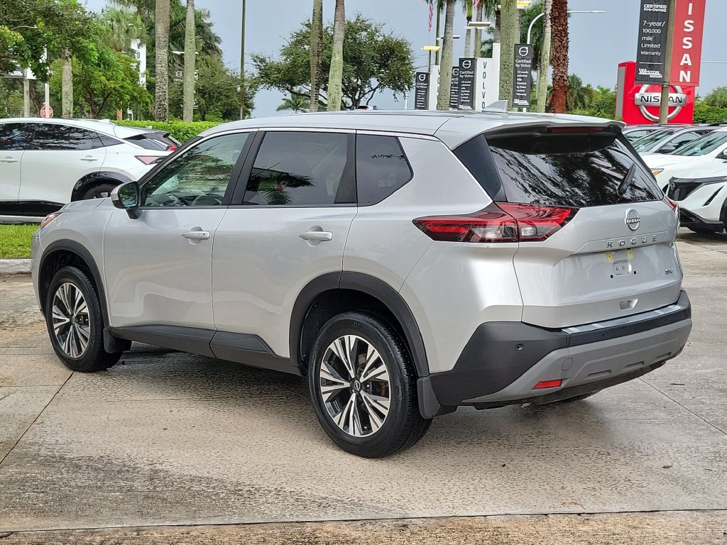 Certified 2023 Nissan Rogue SV FWD image 4