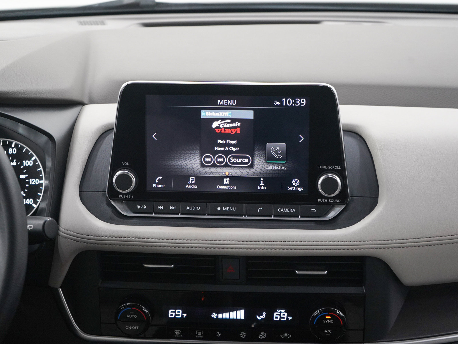 Used 2023 Nissan Rogue SV AWD/4WD image 15