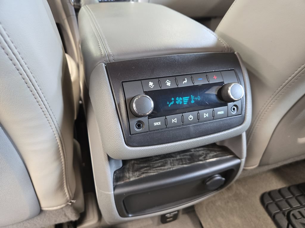Used 2014 Buick Enclave Leather FWD image 28