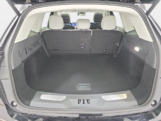 New 2026 Lincoln Nautilus Premier AWD/4WD image 31