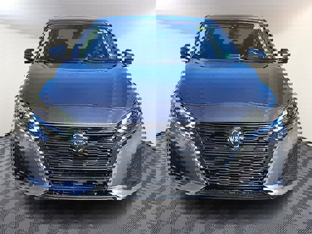 Used 2024 Nissan Altima 2.5 SV image 2