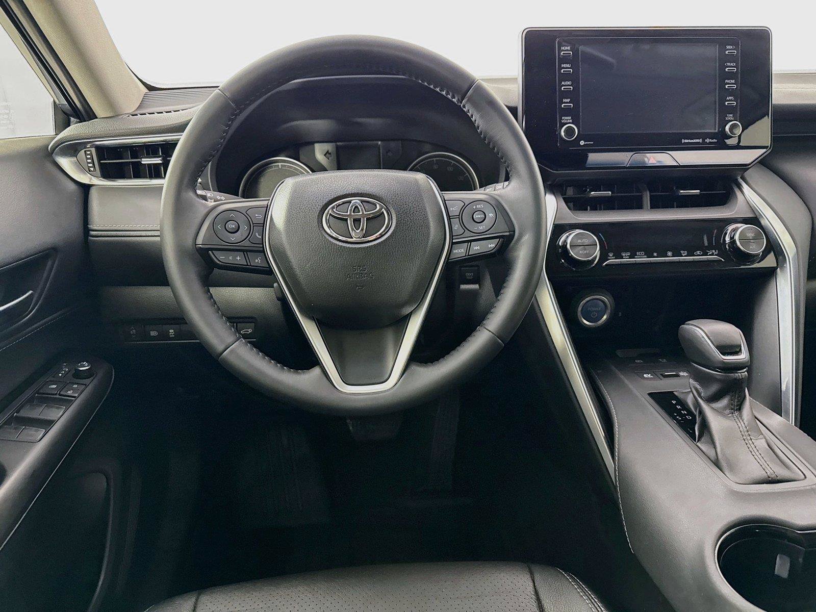 Used 2022 Toyota Venza LE AWD/4WD image 28
