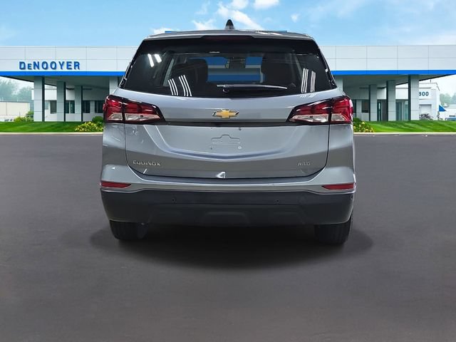 Used 2024 Chevrolet Equinox LS w/ Driver Confidence II Package AWD/4WD image 8
