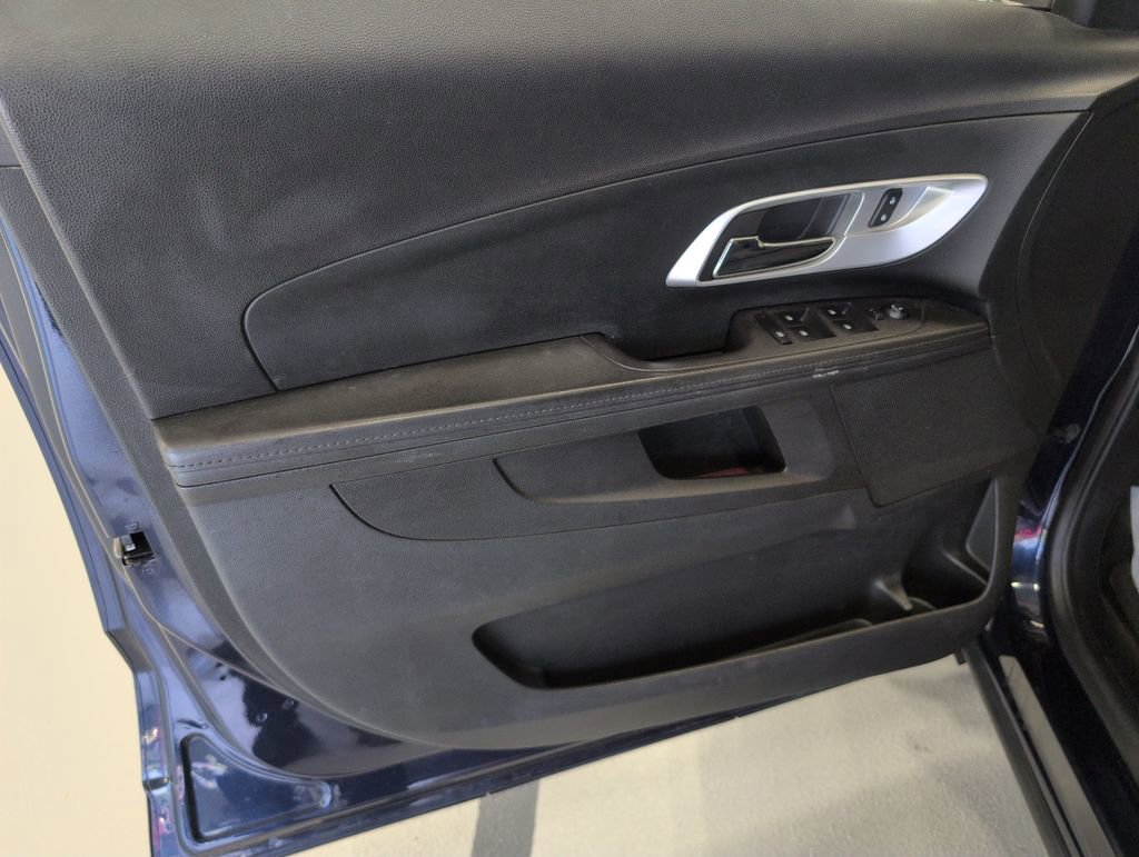 Used 2017 Chevrolet Equinox LT FWD image 11