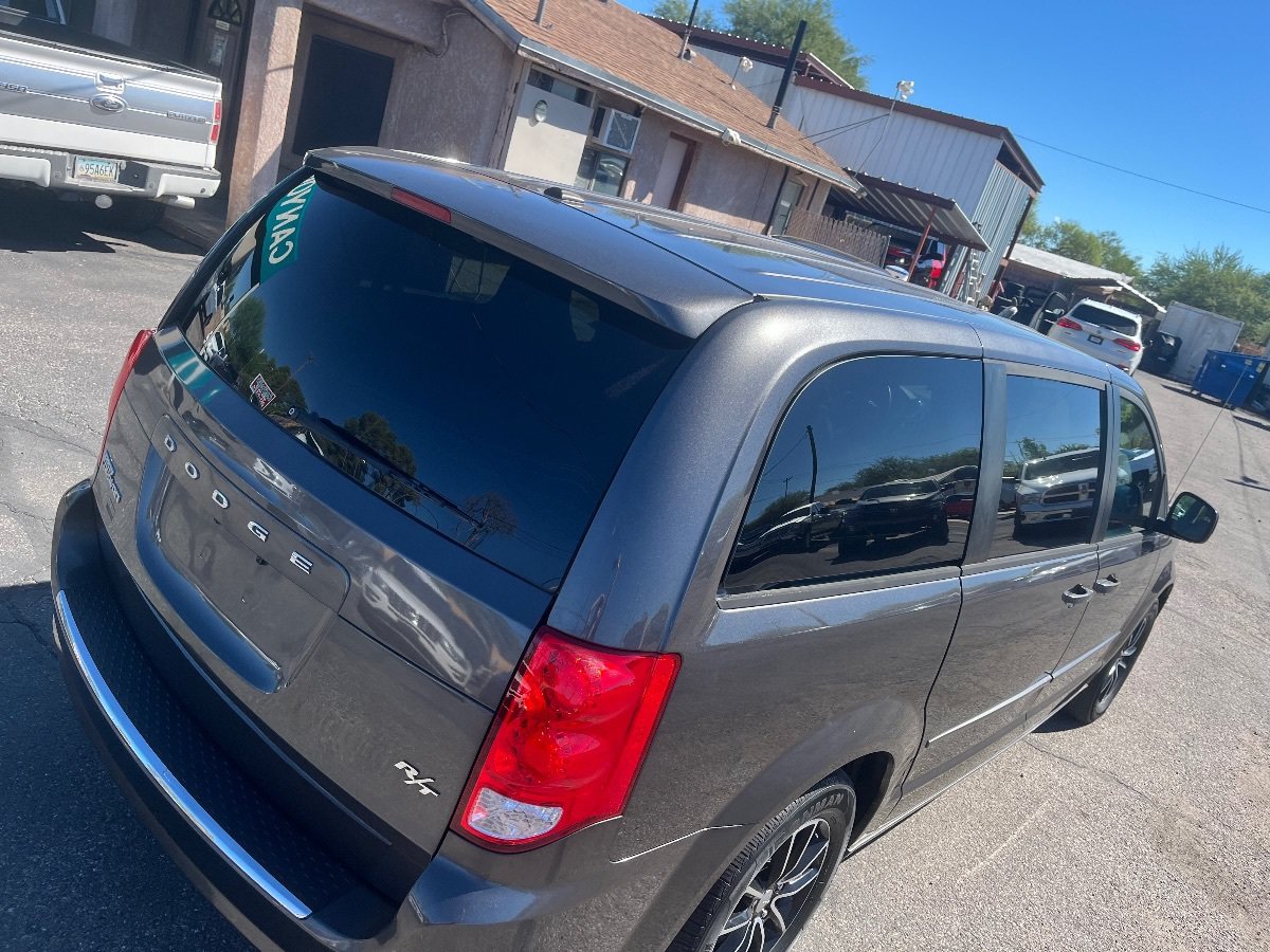 Used 2016 Dodge Grand Caravan R/T w/ Driver Convenience Group FWD image 50
