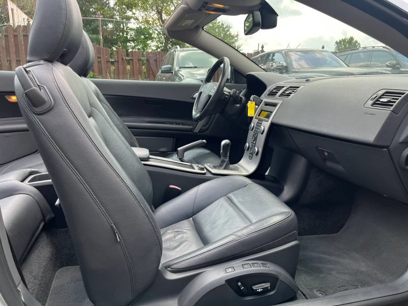 Used 2009 Volvo C70 T5 FWD image 18