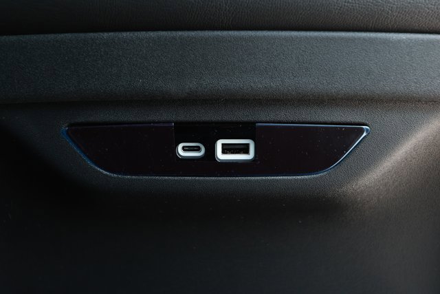 New 2027 Chrysler Pacifica Select FWD image 31