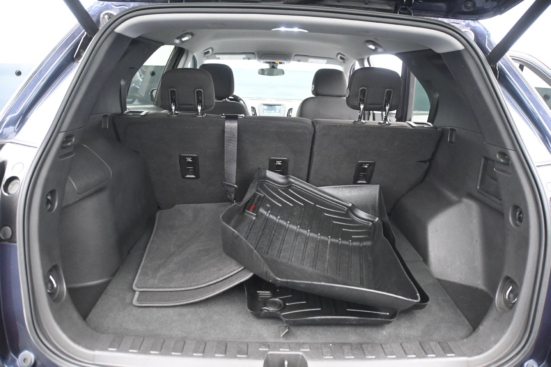 Used 2018 Chevrolet Equinox LT FWD image 15