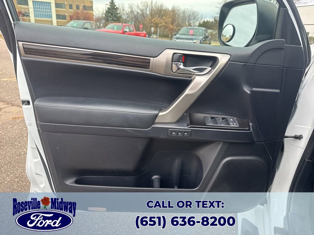 Used 2015 Lexus GX 460 image 29