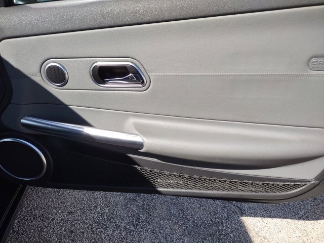 Used 2005 Chrysler Crossfire Limited RWD image 20