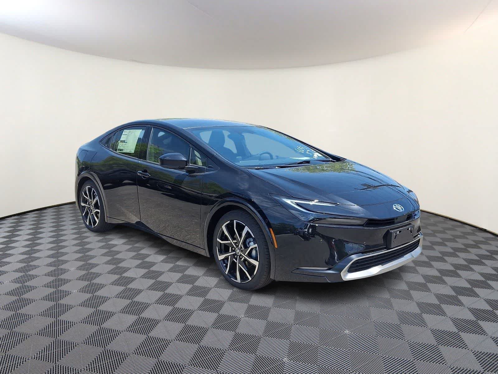 New 2026 Toyota Prius Plug-In Hybrid FWD image 3