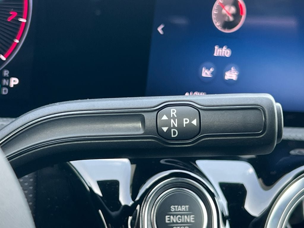 New 2025 Mercedes-Benz CLA 250 4MATIC image 34