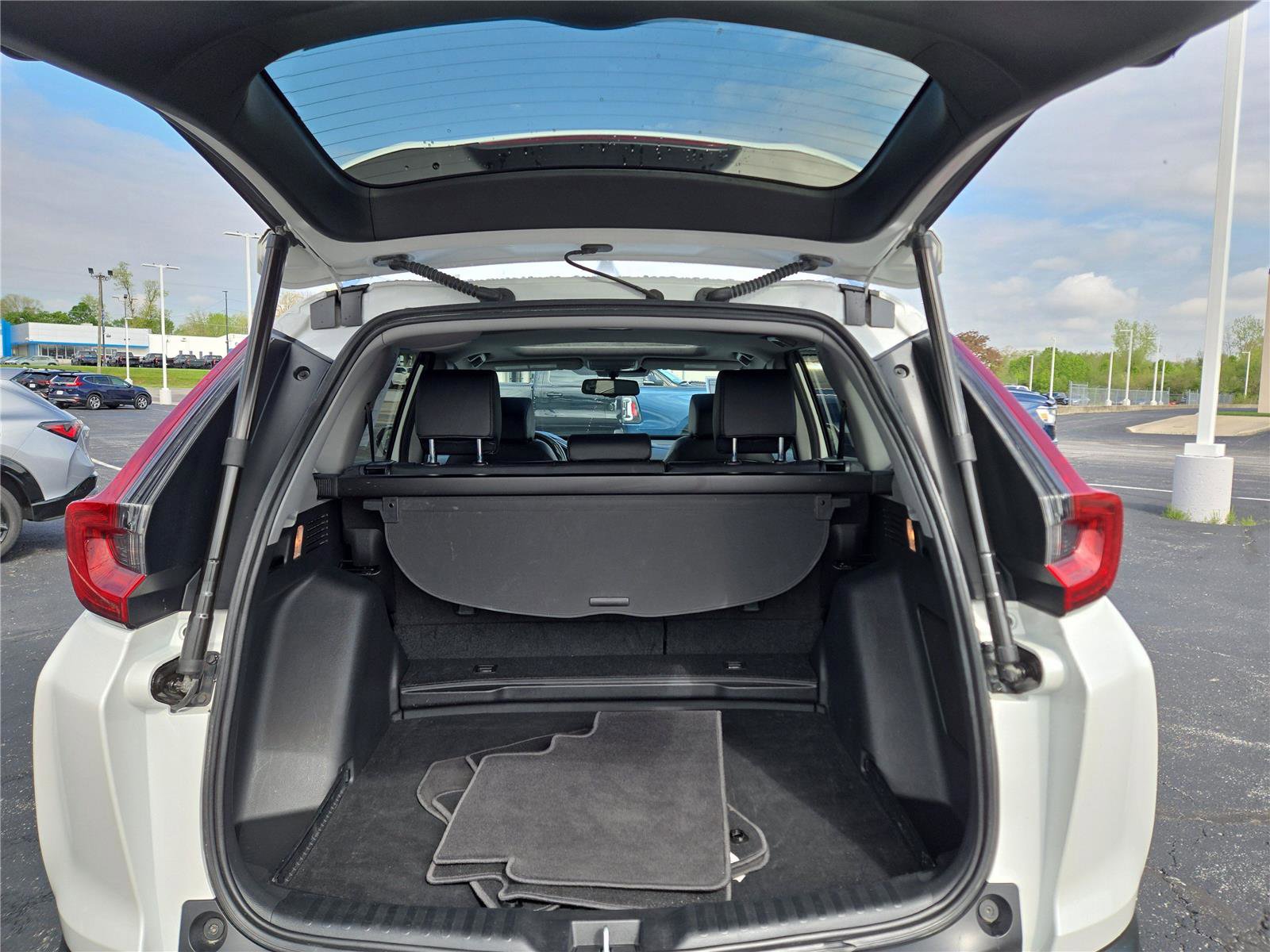 Used 2021 Honda CR-V Touring image 32