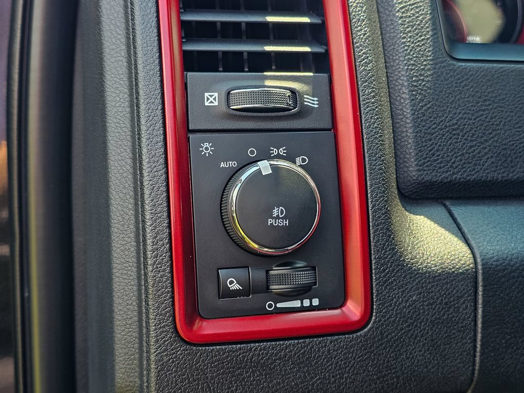 Used 2018 RAM 1500 Rebel w/ Luxury Group AWD/4WD image 16