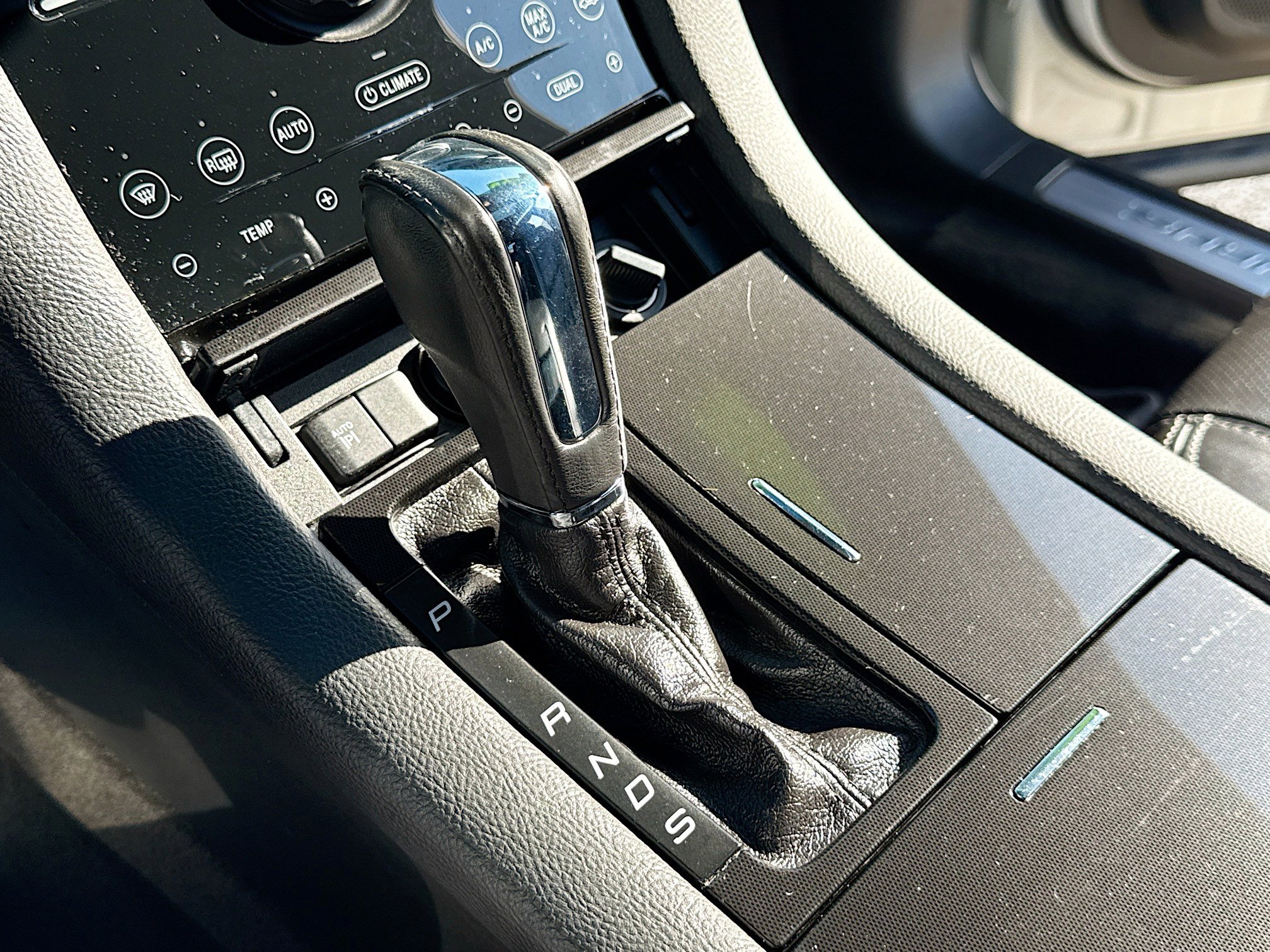 Used 2013 Ford Taurus SHO AWD/4WD image 12