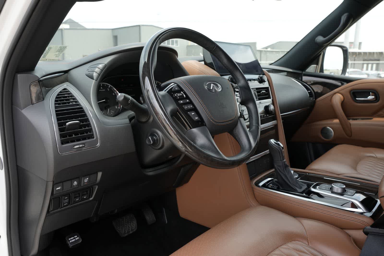 Certified 2024 INFINITI QX80 Sensory AWD/4WD image 16