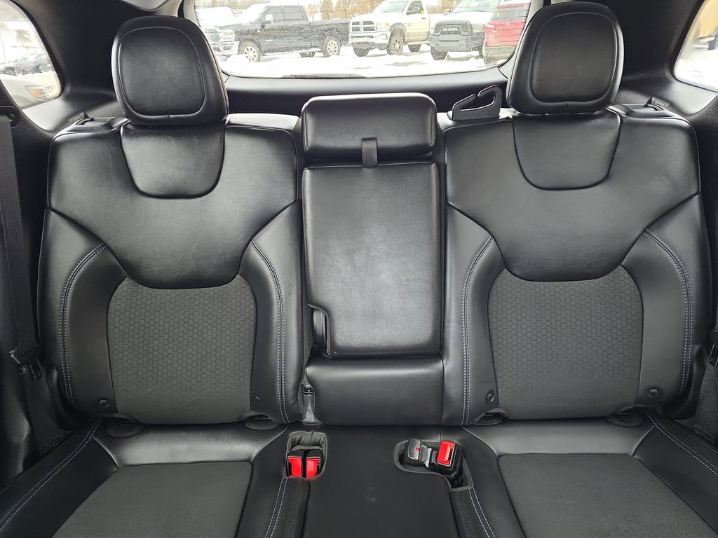 Used 2019 Jeep Cherokee Latitude Plus w/ Cold Weather Group image 24