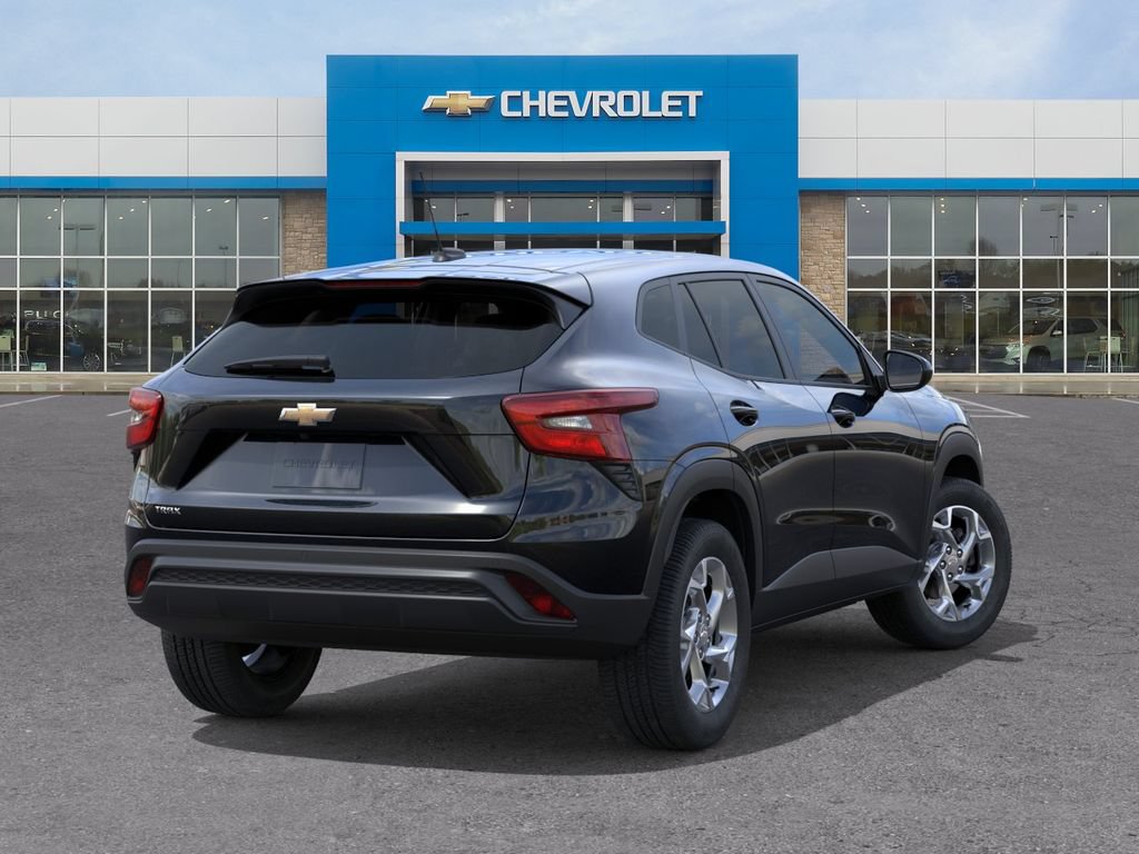 New 2026 Chevrolet Trax LS w/ LS Convenience Package FWD image 4