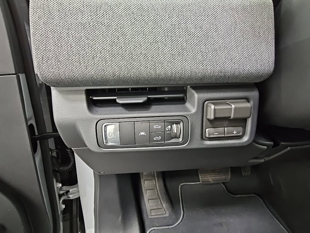 New 2026 GMC Sierra EV Elevation image 26