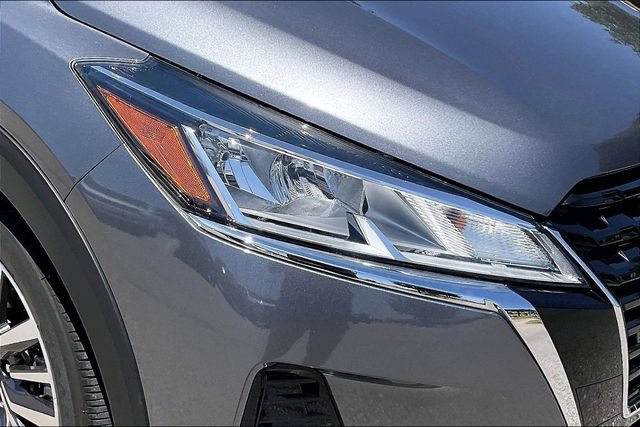 Used 2024 Nissan Kicks SV FWD image 27