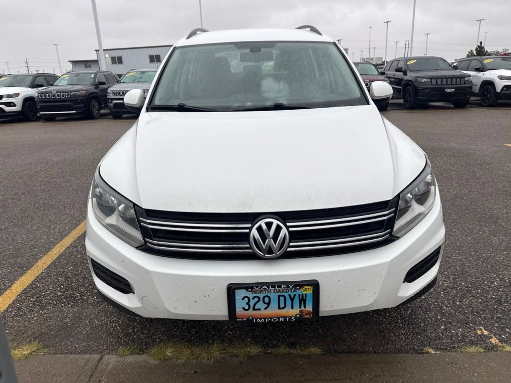 Used 2017 Volkswagen Tiguan S AWD/4WD image 2