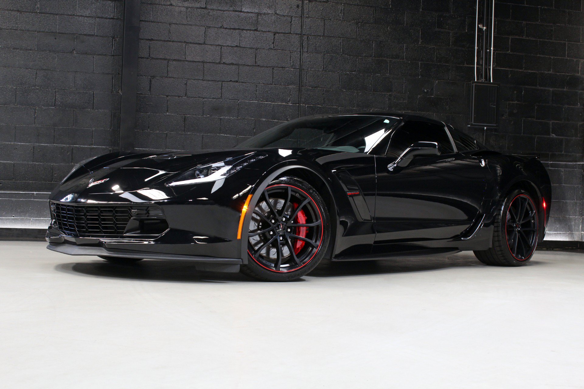 Used 2019 Chevrolet Corvette Grand Sport RWD image 6