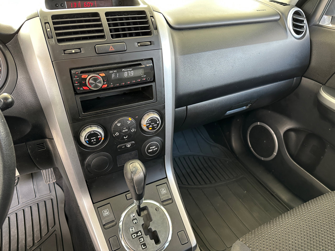 Used 2006 Suzuki Grand Vitara Premium image 10