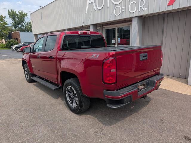 Used 2021 Chevrolet Colorado Z71 AWD/4WD image 2