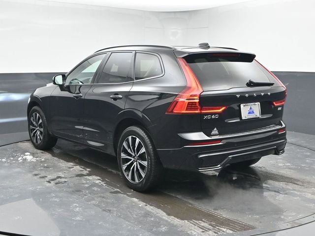 Used 2024 Volvo XC60 B5 Plus image 6
