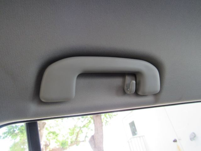 Used 2025 Toyota RAV4 XLE image 30