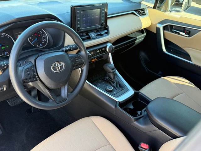 Used 2021 Toyota RAV4 XLE w/ Convenience Package image 8
