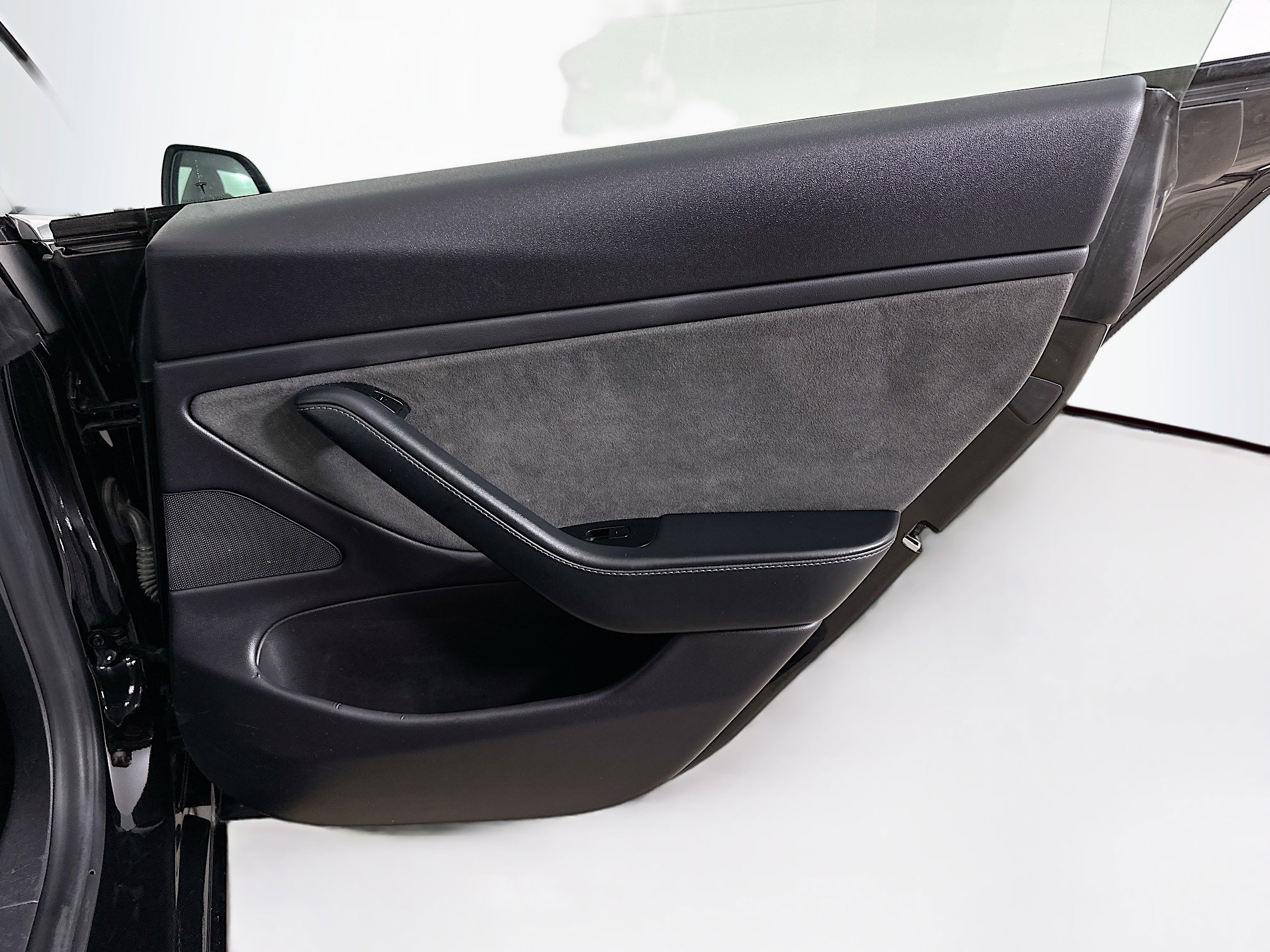 Used 2019 Tesla Model 3 Standard Range Plus image 30