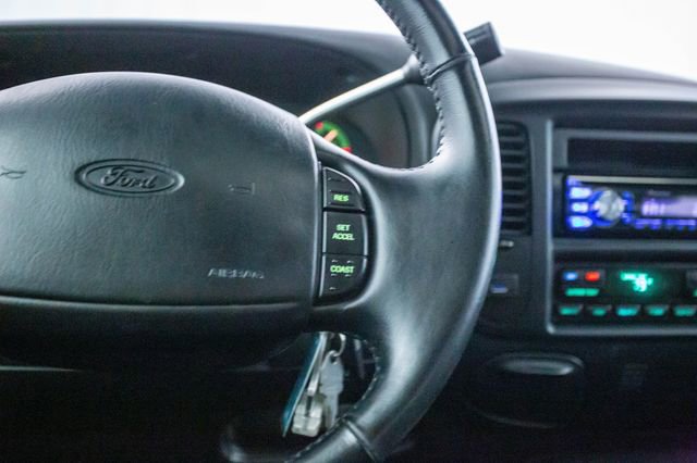 Used 2002 Ford F150 Harley-Davidson image 49