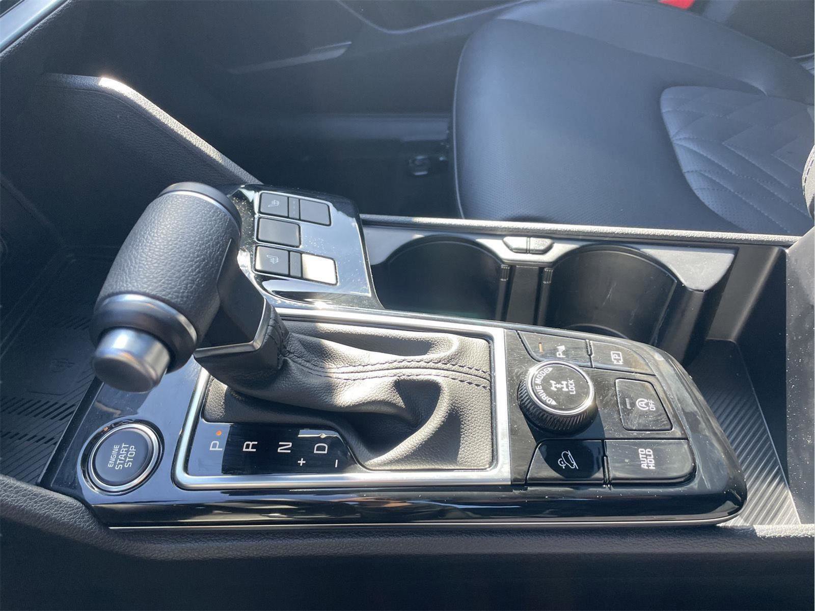 Used 2025 Kia Sportage X-Line w/ Premium Package AWD/4WD image 30