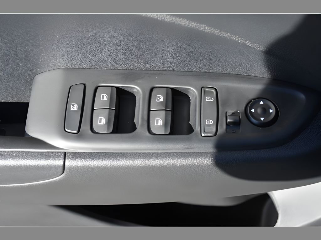 Used 2026 Hyundai Venue SEL image 14