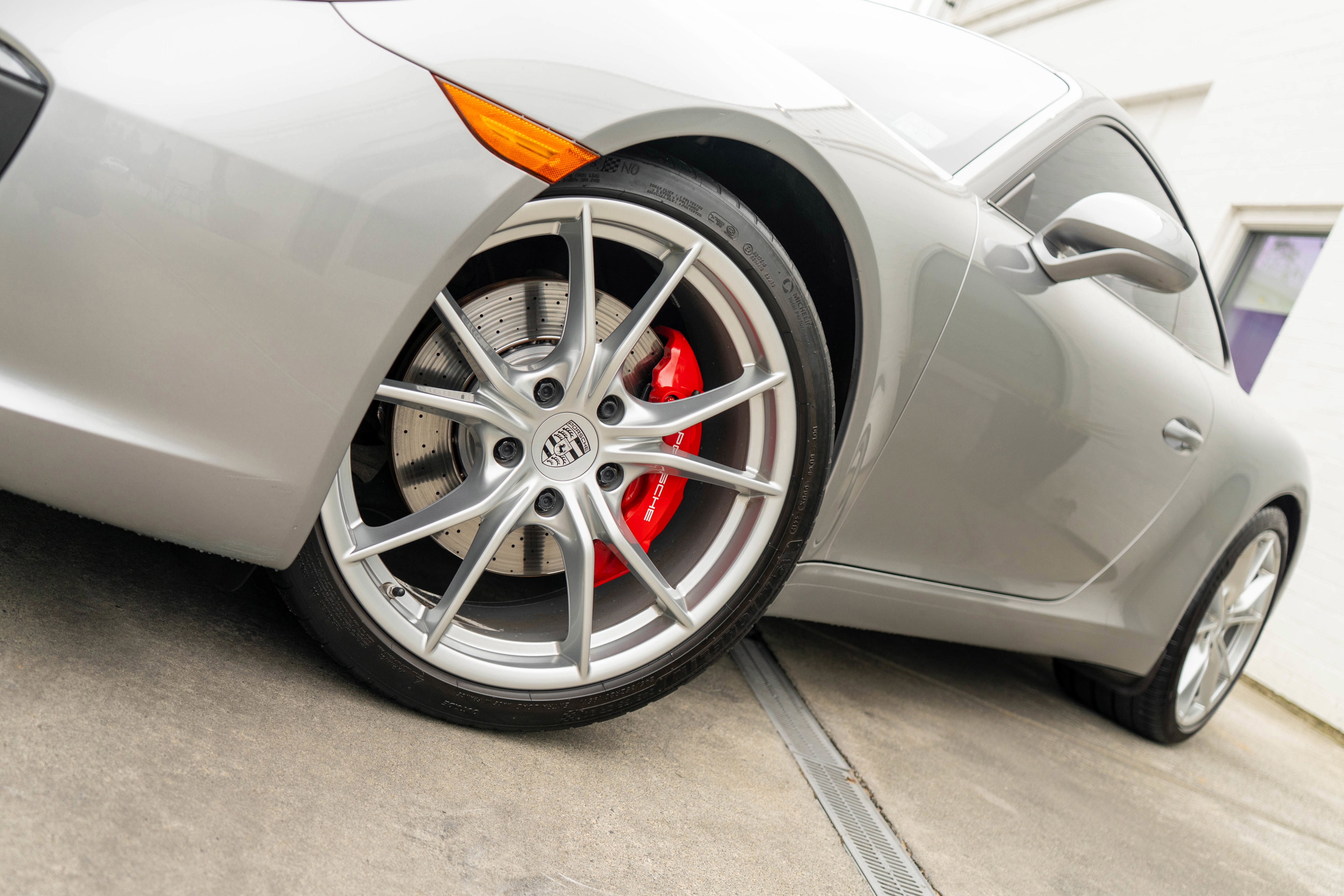 Used 2018 Porsche 911 Carrera S RWD image 4